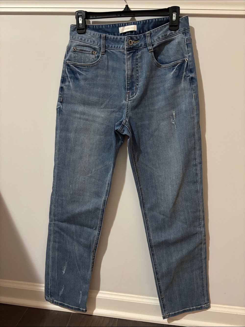 Giordano Women's Slim Straight-Leg Jeans